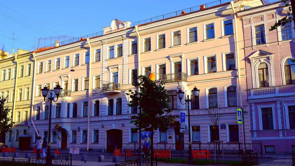Москва объявила ответные меры на недружественные шаги ФРГ: прекращение работы генконсульства в Санкт‑Петербурге и закрытие немецких культурных центров по всей России.