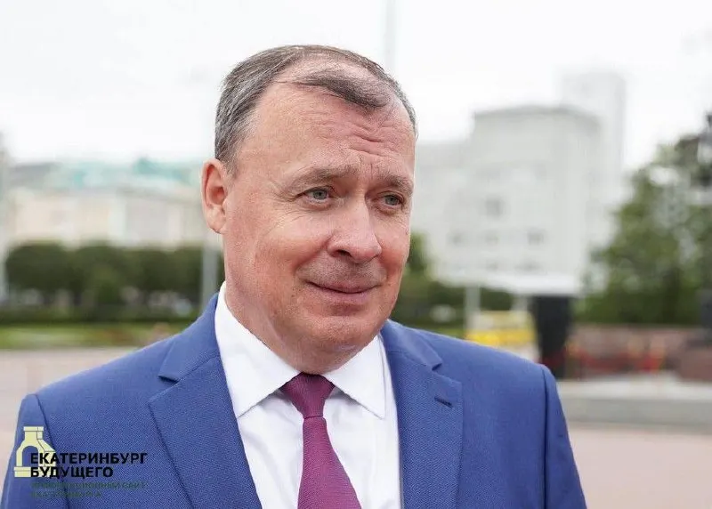 Мэр Екатеринбурга заявил во время международного фестиваля молодёжи о плане довести метро до 18 станций к выборам. В 2022 году такая цель звучала, но за четыре года прогресса мало. Сейчас планы звучат амбициознее, и остаётся вопрос реализации.