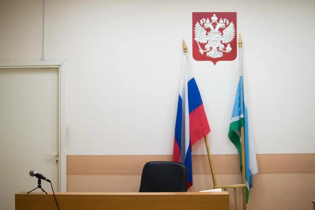 Суд назначил арест на 10 суток за демонстрацию символики, признанной экстремистской, связанной с движением «Уральская республика».