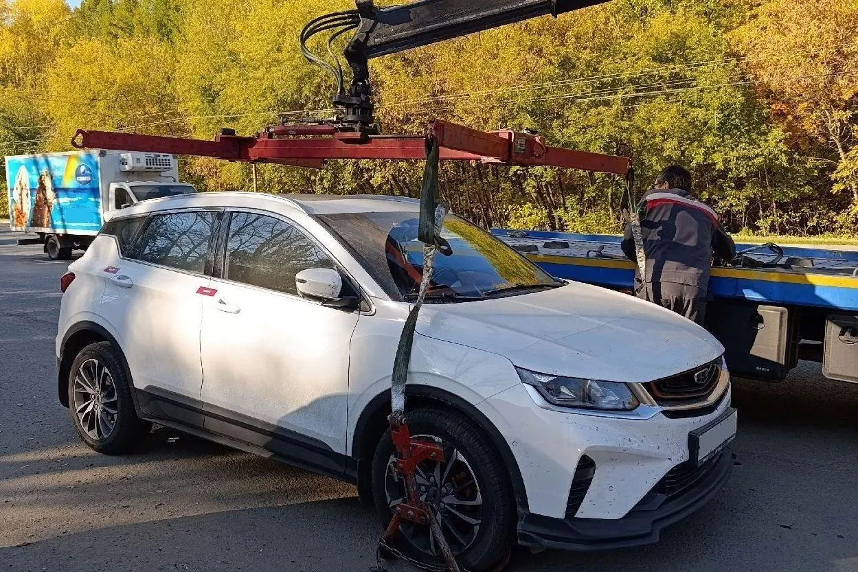 Автомобиль арестован после накопления штрафов и исполнительного сбора. Если долг не будет погашен в десять дней, авто будет продано.