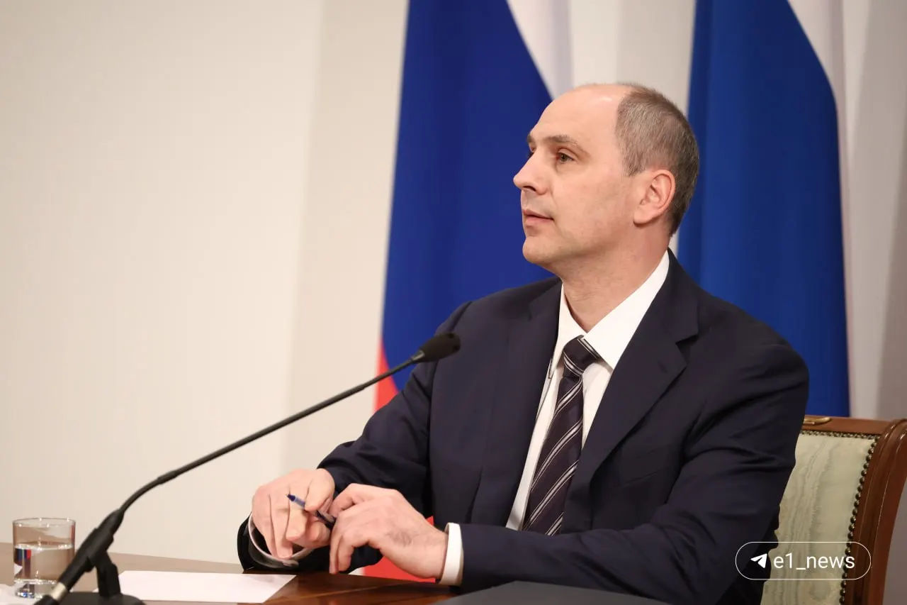 Областные власти сообщают о росте продаж топлива и планах завершить дозагрузку в регионе на текущей неделе.