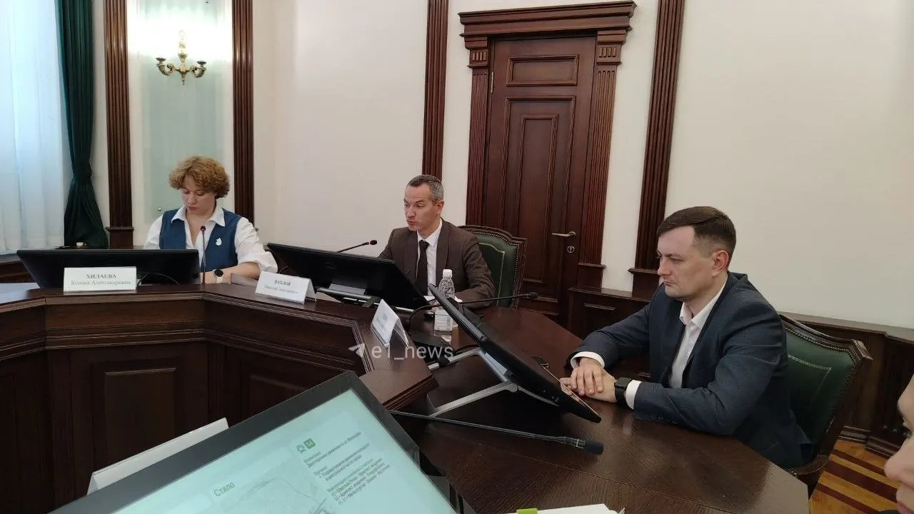 В Екатеринбурге обсуждают масштабную переработку автобусной сети: предложение изменить 20 маршрутов и отменить еще два.