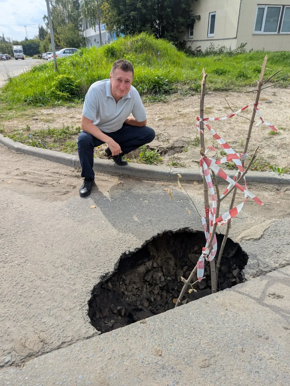 В Шумерле обсудили проблемы сохранения культурного наследия, благоустройства дворов и опасной инфраструктуры, а также планы по взаимодействию с контролирующими органами.