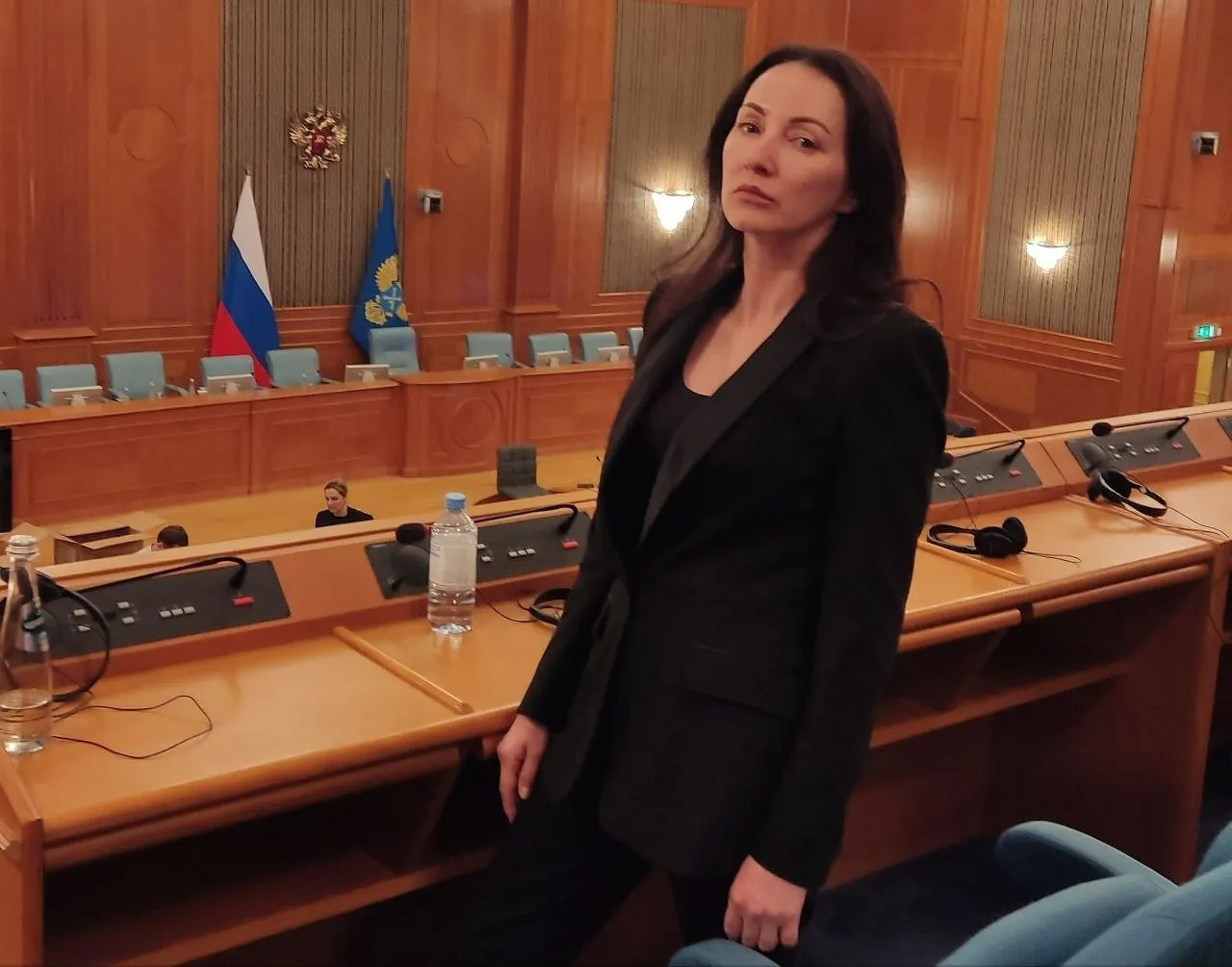 Лидер яблочной региональной ячейки Удмуртии снята с регистрации по иску кандидата от Справедливой России; в Челябинской области «Зелёные» требуют отмены регистрации двух кандидатов от Яблока, идут судебные разбирательства.