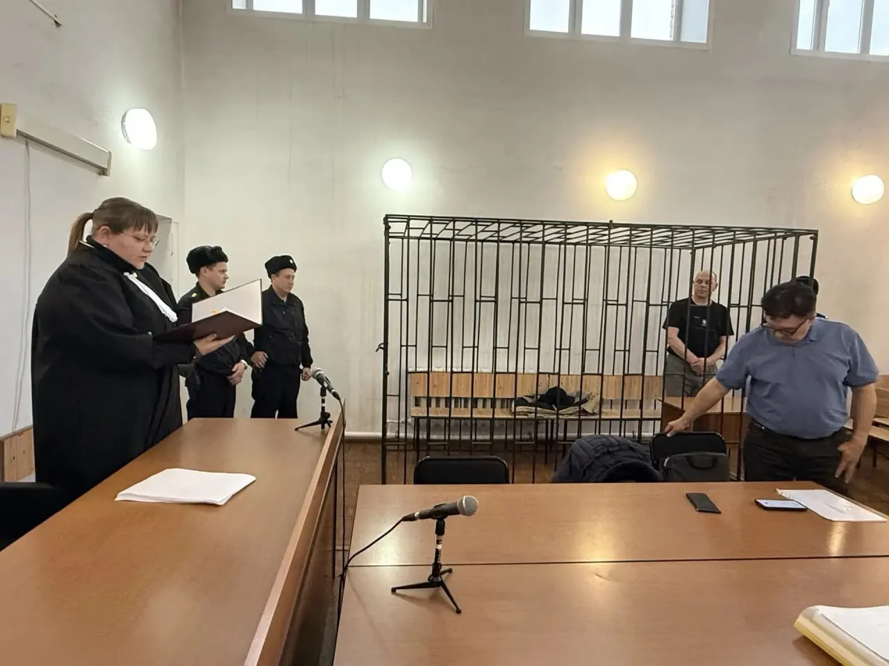 В суде озвучен приговор по делу об убийстве девочки в Талице; материалы дела восстановлены из архива.