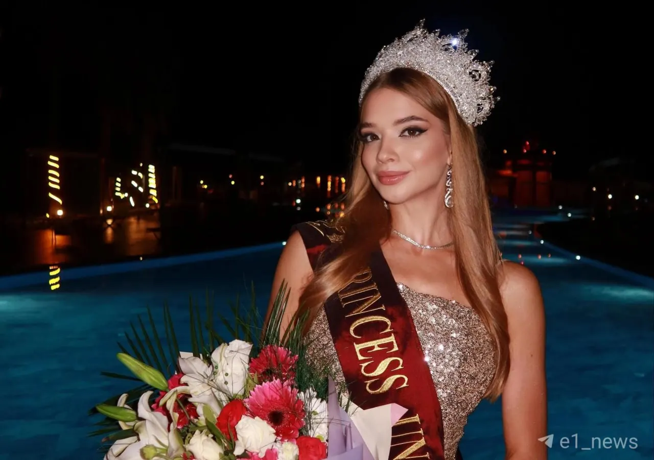 22-летняя Ксения Иванова из Екатеринбурга победила на международном конкурсе Princess of the Universe. Финал прошёл в Турции; победительница получила корону, сертификат и 10-дневное пребывание в роскошном отеле.