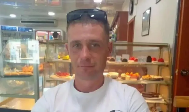 43-летний мужчина исчез 3 октября. Тело Максима обнаружено возле теплотрассы; причины смерти устанавливаются; следственные органы продолжают проверку.