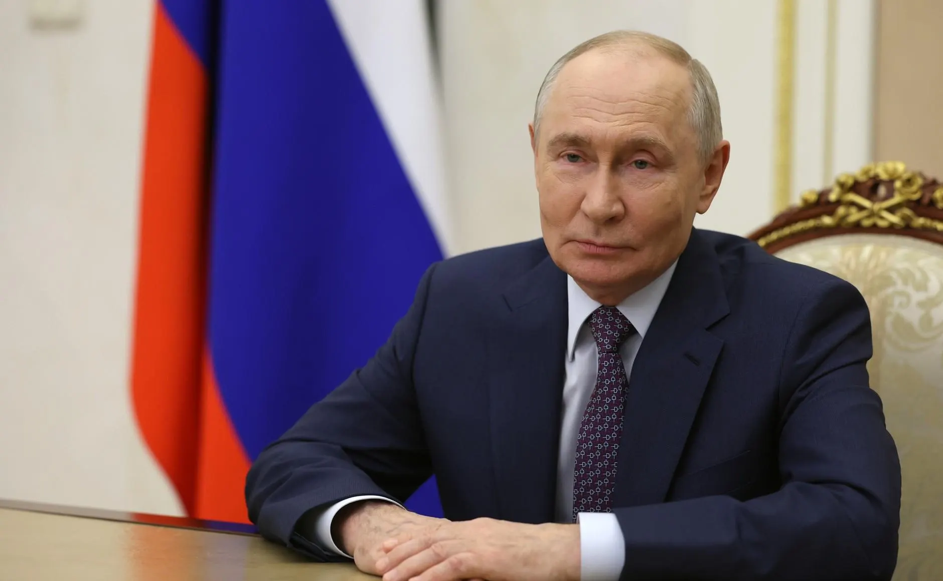 Путин выразил благодарность учителям и отметил их роль в развитии страны.