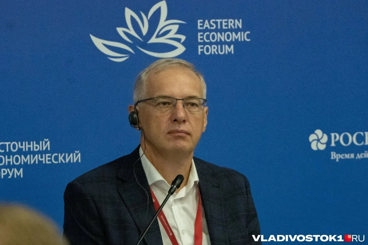 DNS-руководитель положительно отозвался о кадровых решениях в Приморье: повышение до полпреда на Дальнем Востоке и назначение врио губернатора Владивостока, отметив опыт и перспективы региона.