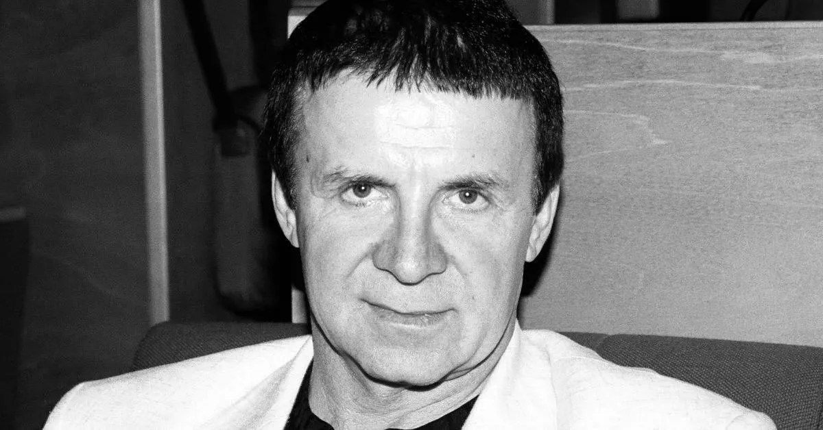 Известный российский медийный персонаж Анатолий Кашпировский скончался.