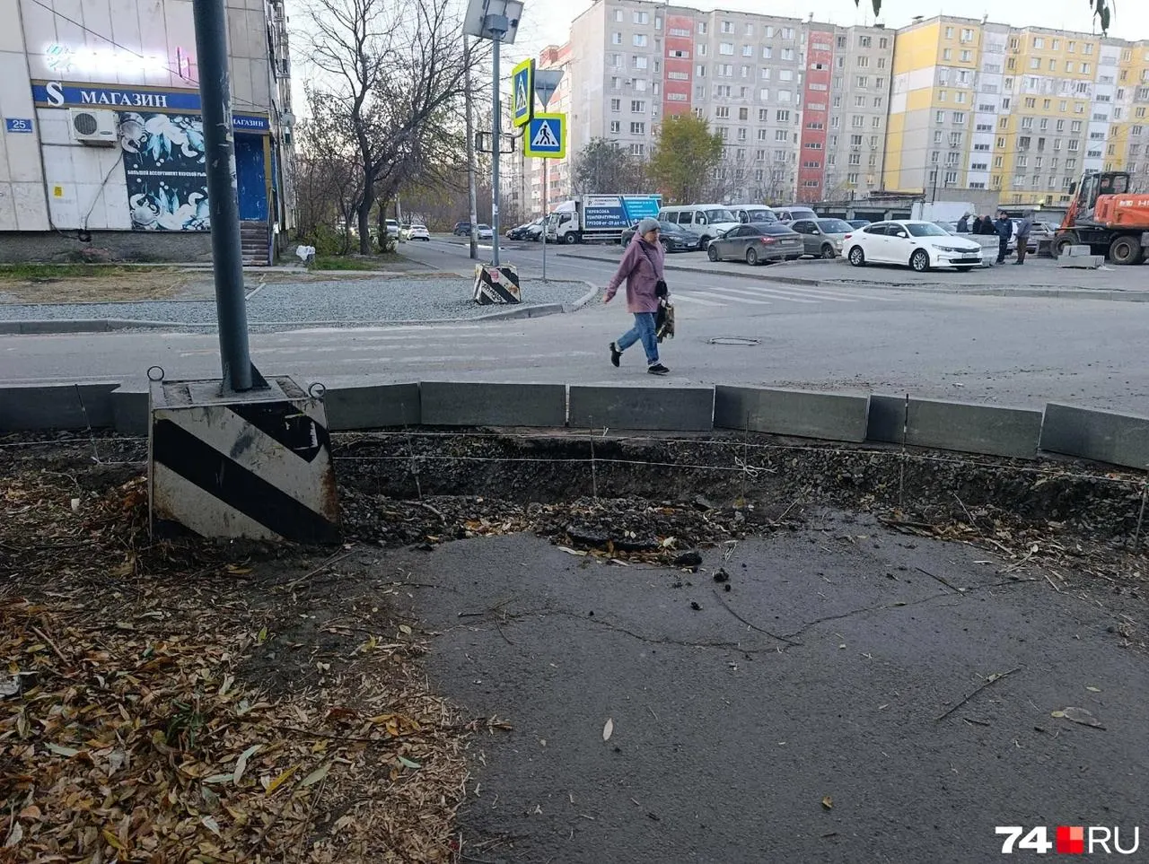 Ремонт по нацпроекту затрудняет перемещение местных жителей, особенно детей и пожилых людей, и идет с задержками.